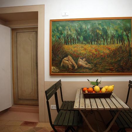 Palazzo Santinelli Bed & Breakfast SantʼAngelo in Vado Cameră foto